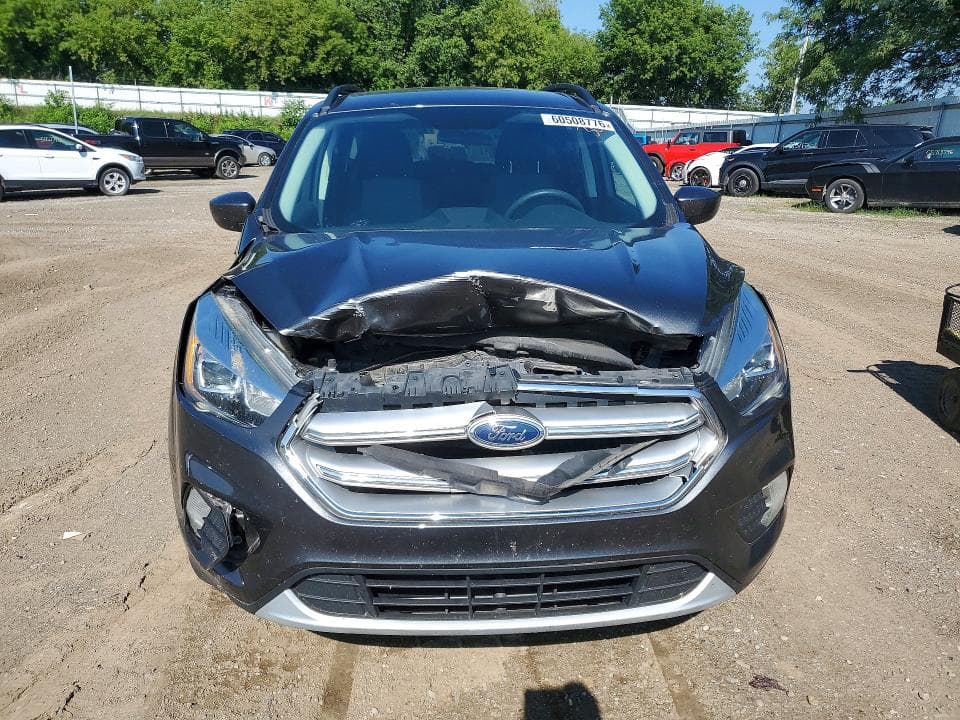 2017 FORD ESCAPE SE 5