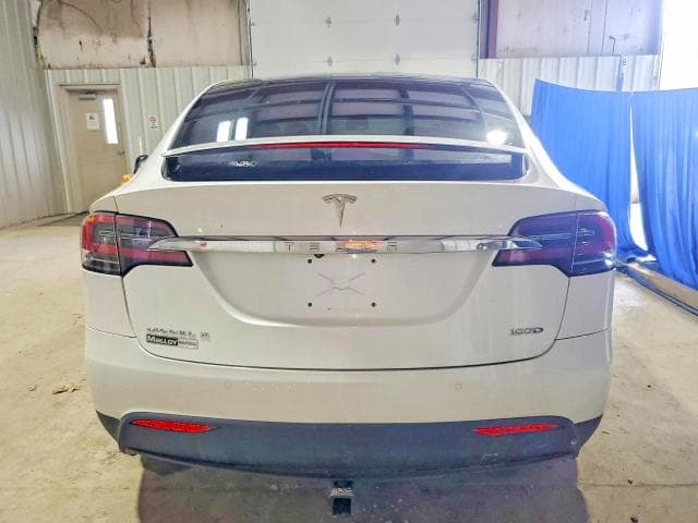 2017 TESLA MODEL X 6