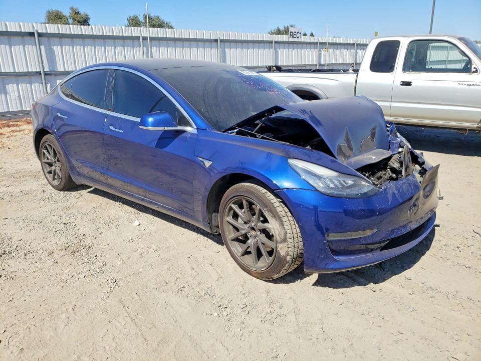 2019 TESLA MODEL 3 4