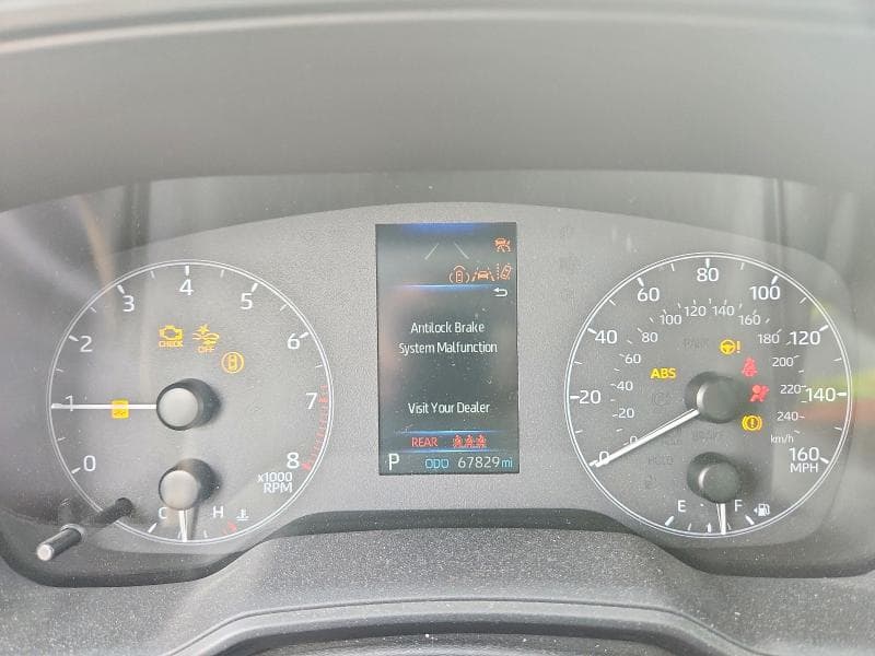 2024 TOYOTA COROLLA LE 9