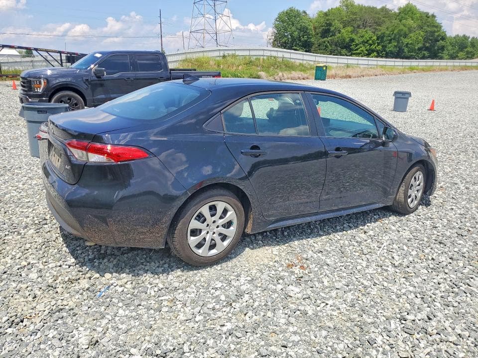 2024 TOYOTA COROLLA LE 3