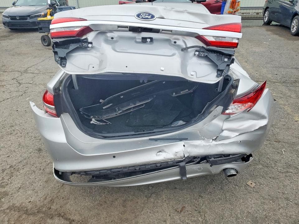 2017 FORD FUSION SE 6