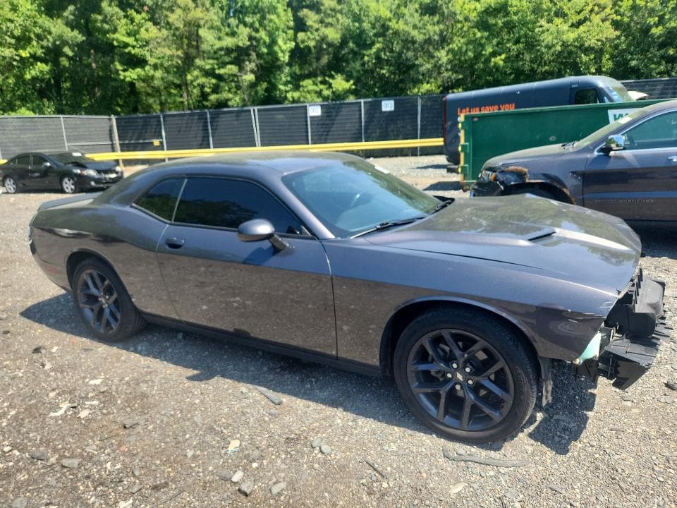 2022 DODGE CHALLENGER SXT 4