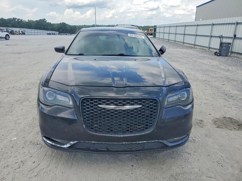 2019 CHRYSLER 300 S 5