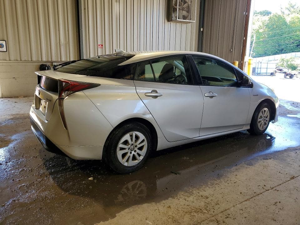2017 TOYOTA PRIUS TWO 3