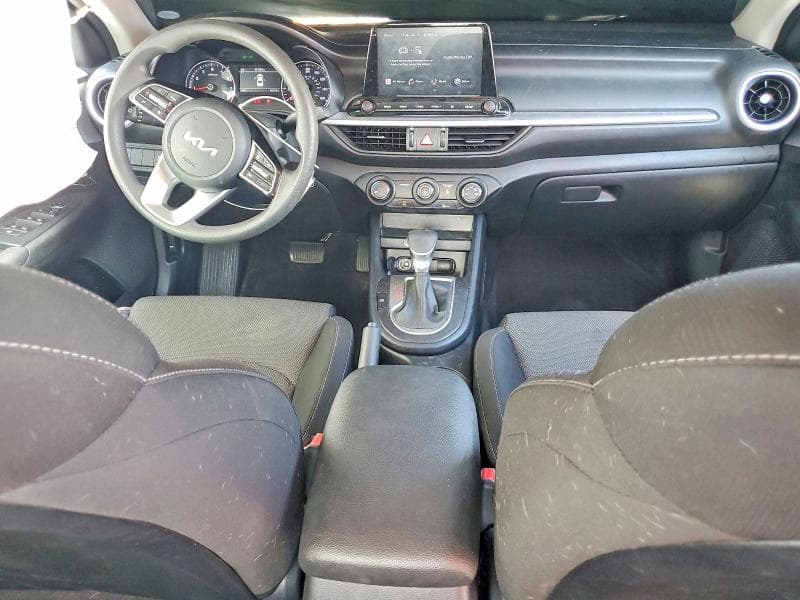 2024 KIA FORTE LX 8