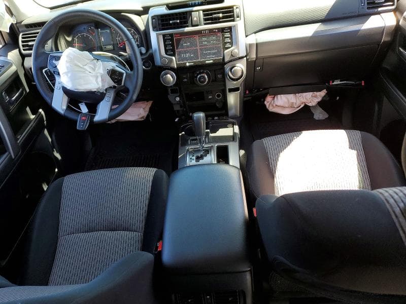 2023 TOYOTA 4RUNNER SR5 8