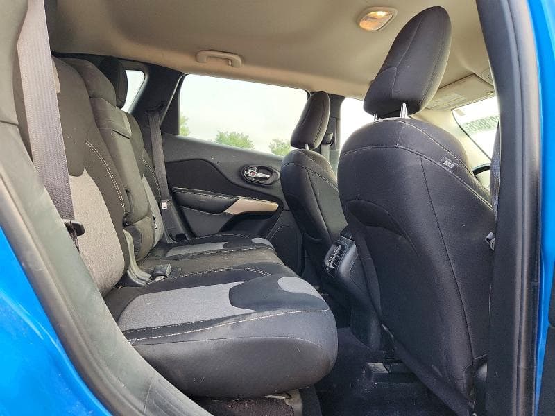 2018 JEEP CHEROKEE LATITUDE 11