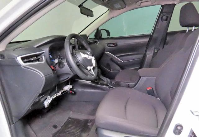 2025 TOYOTA COROLLA CROSS LE 10