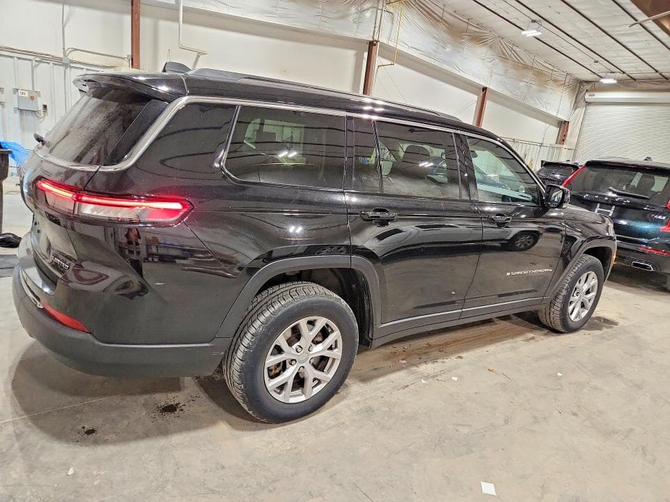 2022 JEEP GRAND CHEROKEE L LIMITED 3