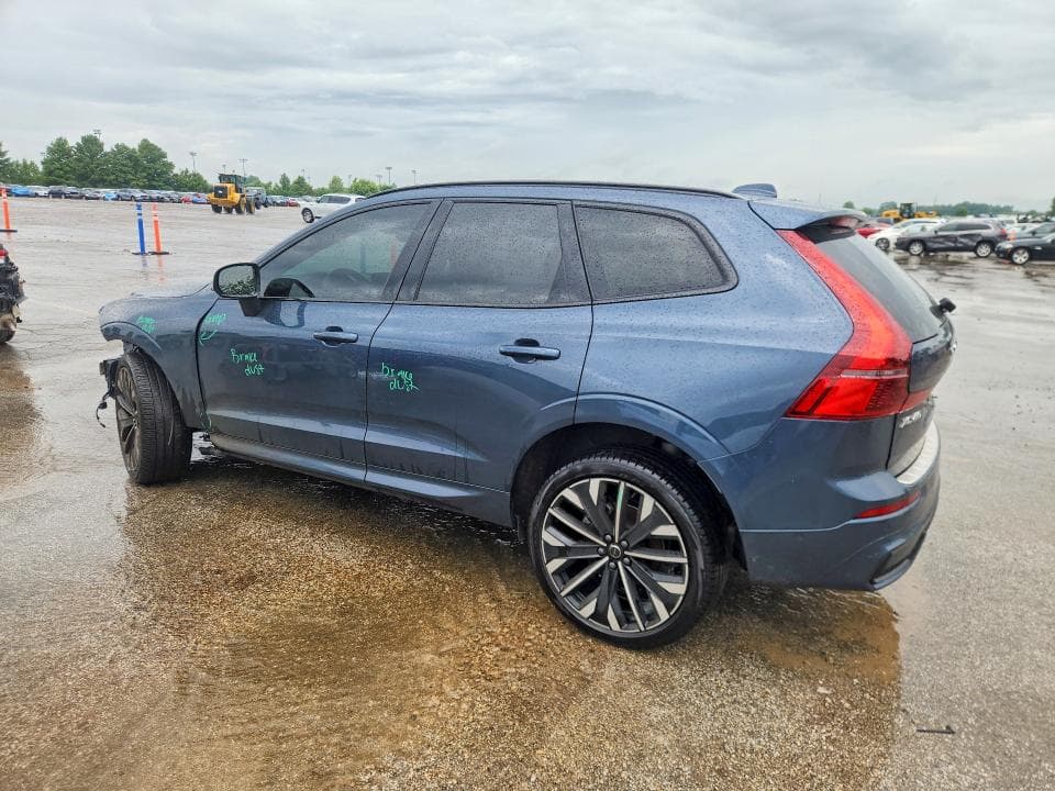 2026 VOLVO XC60 ULTRA 2