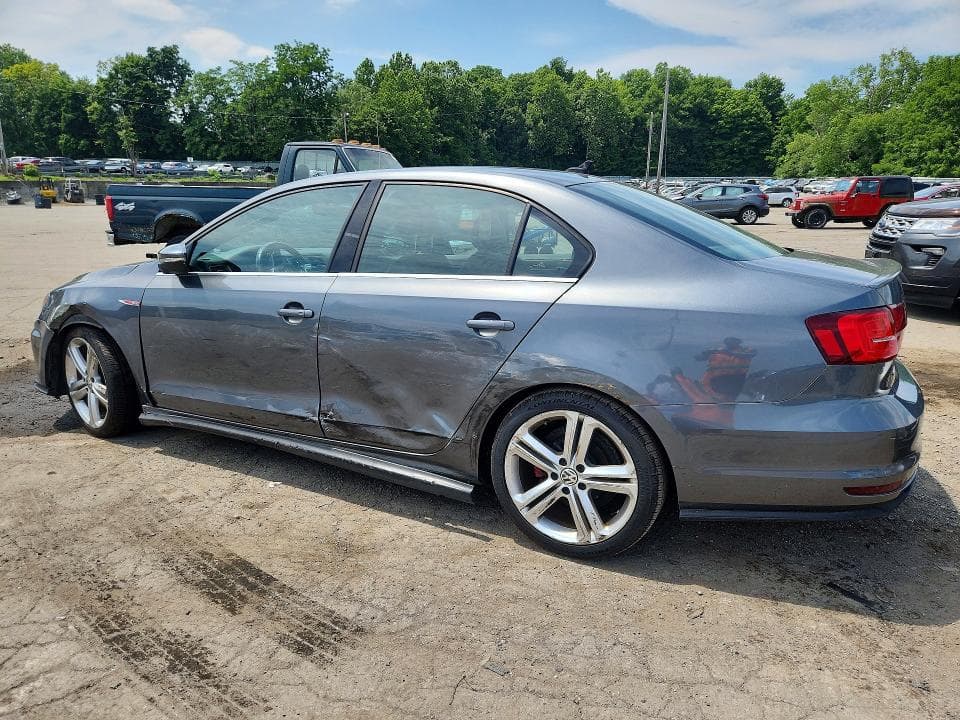 2017 VOLKSWAGEN JETTA GLI 2