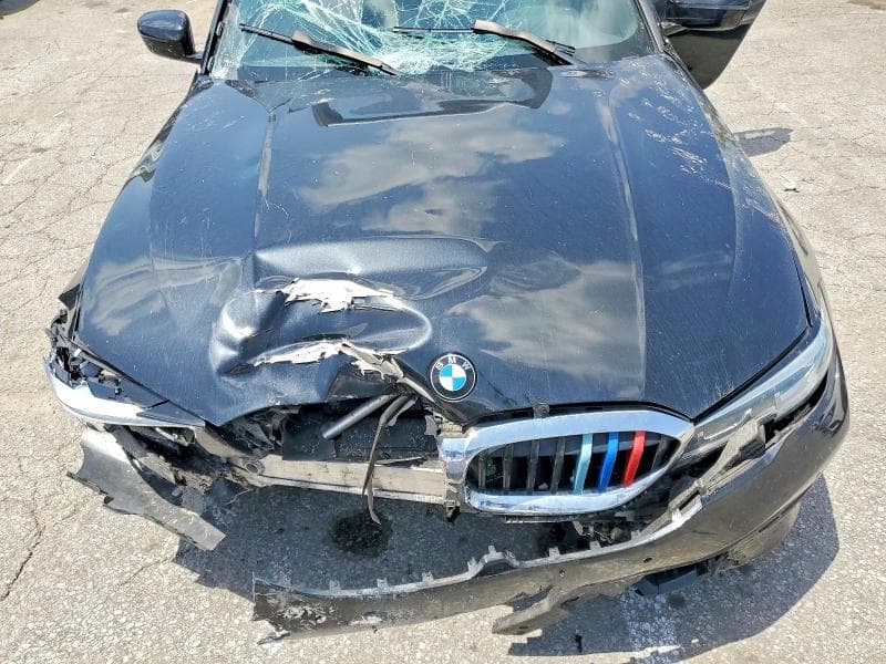 2021 BMW 330XE 11