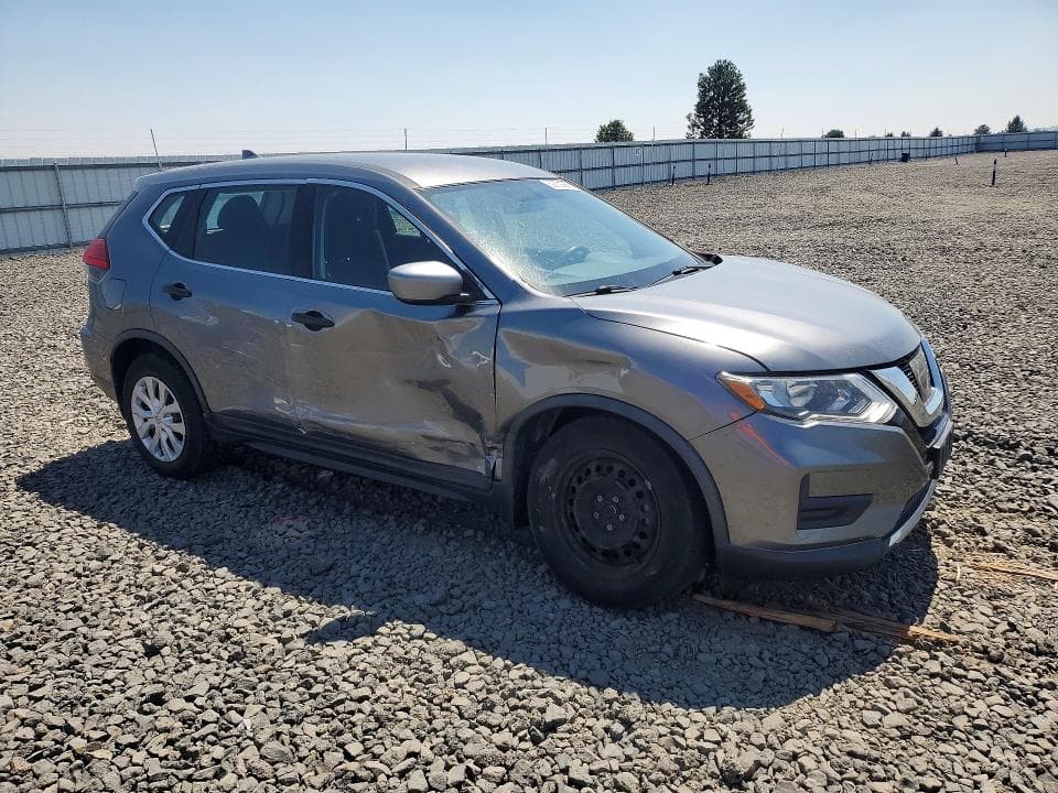 2017 NISSAN ROGUE S 4