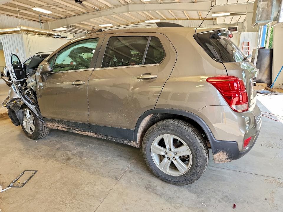 2020 CHEVROLET TRAX 1LT 2