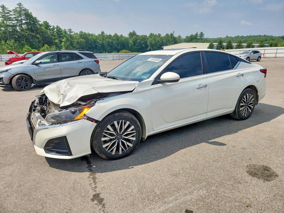 2024 NISSAN ALTIMA SV