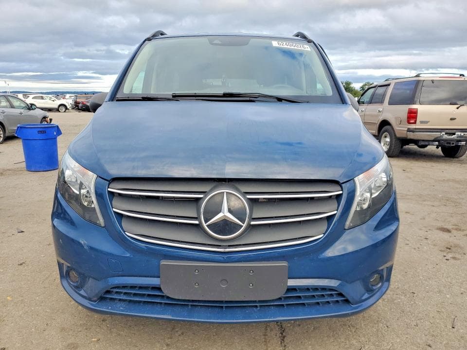 2023 MERCEDES-BENZ METRIS 5