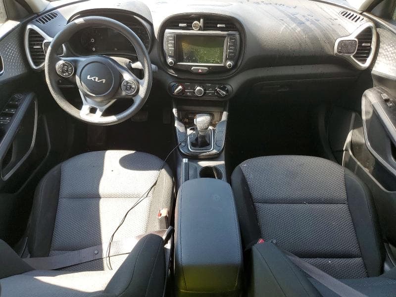 2022 KIA SOUL LX 8