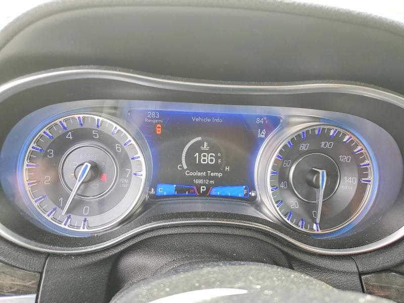 2019 CHRYSLER 300 LIMITED 9