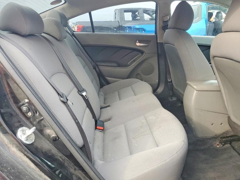 2017 KIA FORTE LX 10