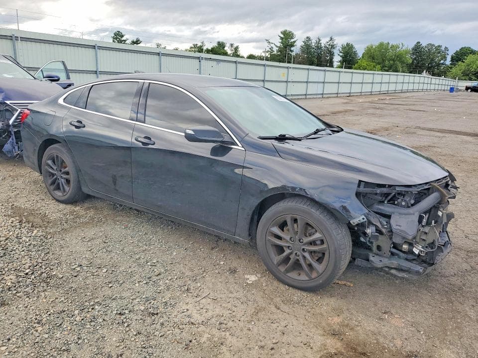 2017 CHEVROLET MALIBU LT 4