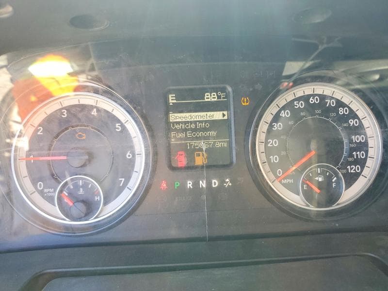 2019 RAM 1500 CLASSIC SLT 9