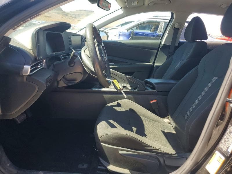 2024 HYUNDAI ELANTRA SE 7