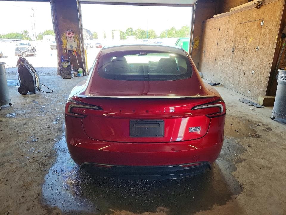 2026 TESLA MODEL 3 6