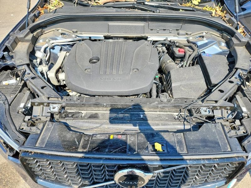 2024 VOLVO XC60 PLUS 12