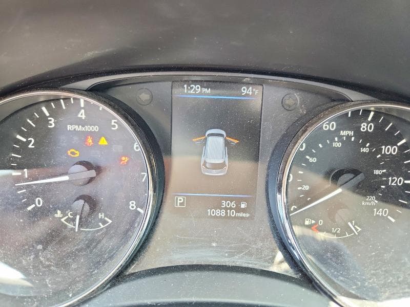 2018 NISSAN ROGUE SV 9