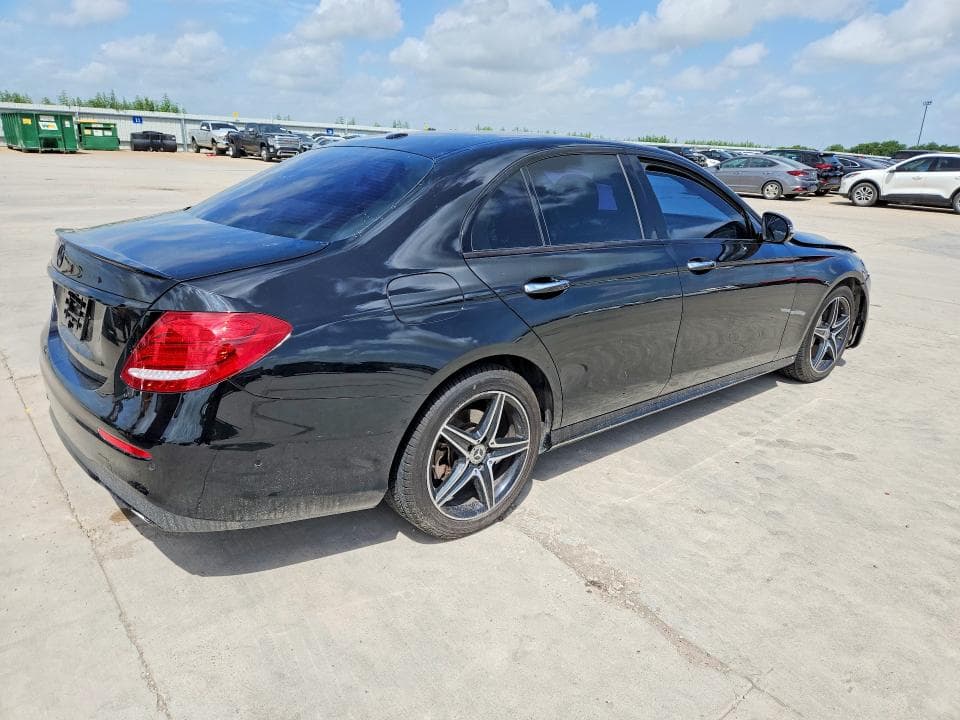 2018 MERCEDES-BENZ E 300 300 3