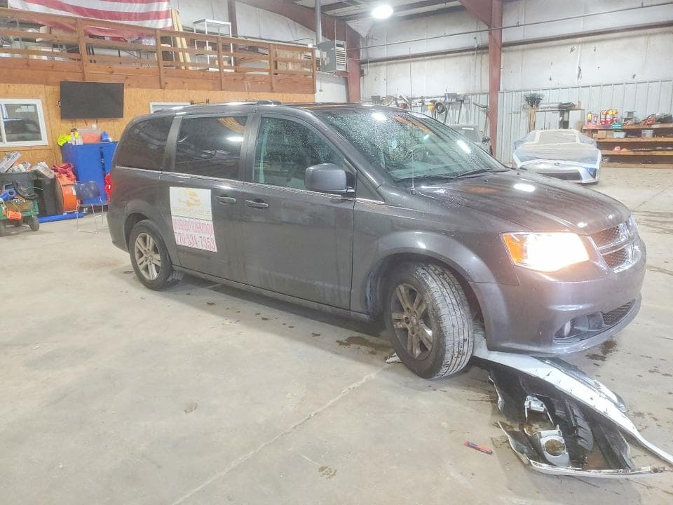 2019 DODGE GRAND CARAVAN SXT 4
