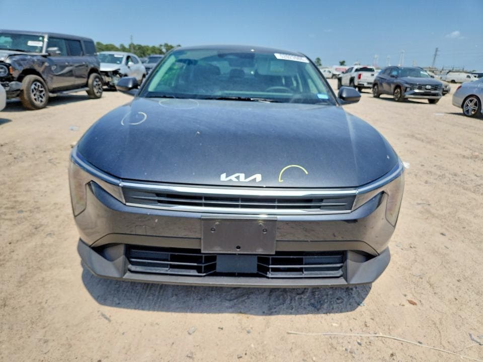 2025 KIA K4 LXS 5