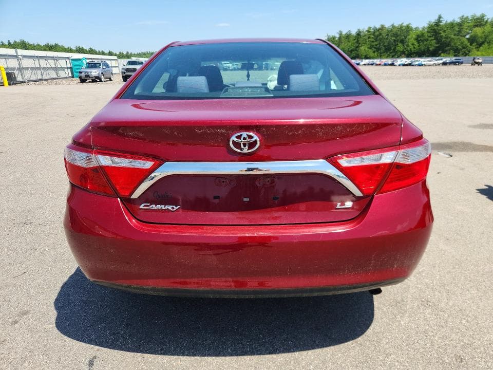 2017 TOYOTA CAMRY LE 6