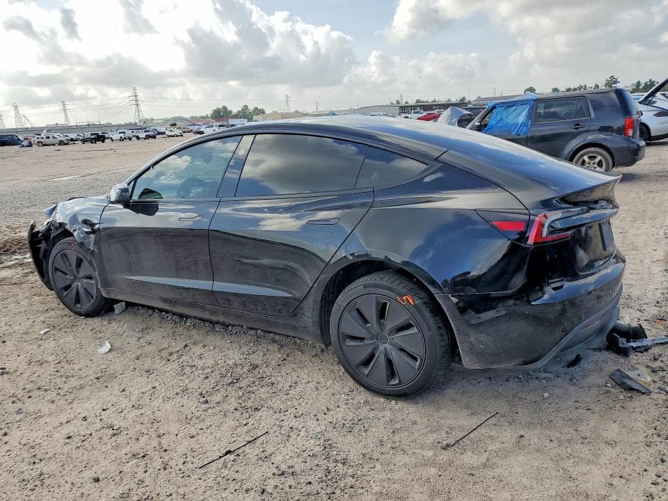 2026 TESLA MODEL 3 2