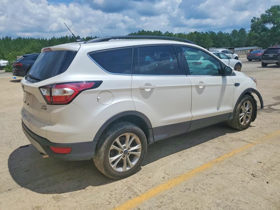 2018 FORD ESCAPE SEL 3
