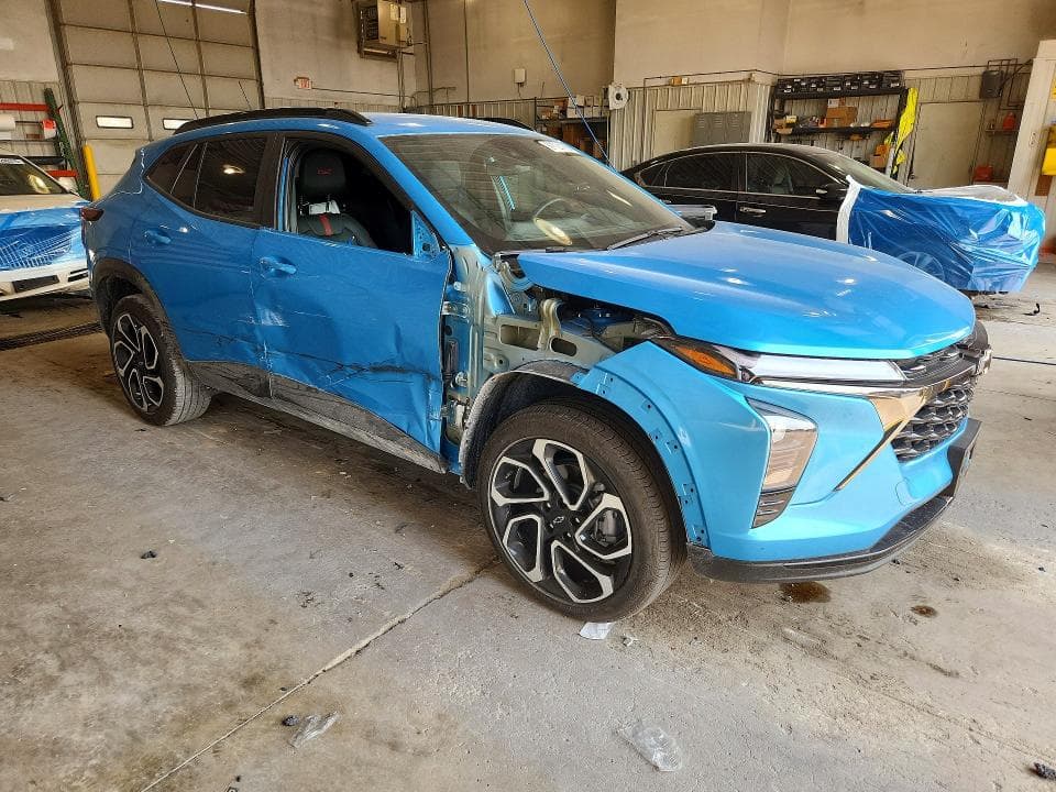 2025 CHEVROLET TRAX 4