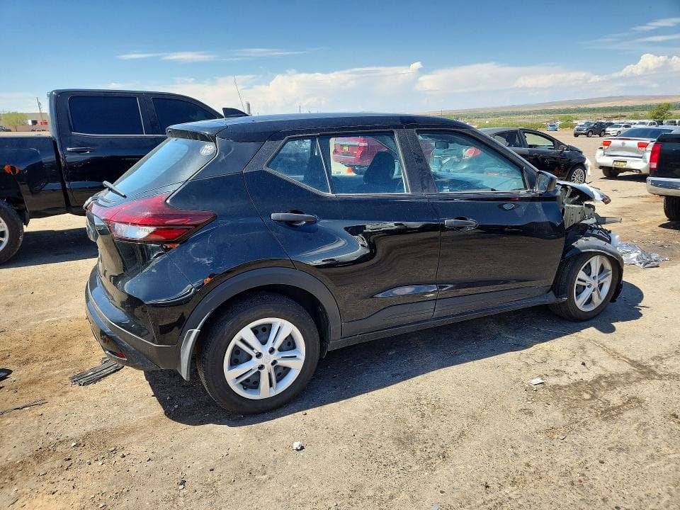 2024 NISSAN KICKS S 3