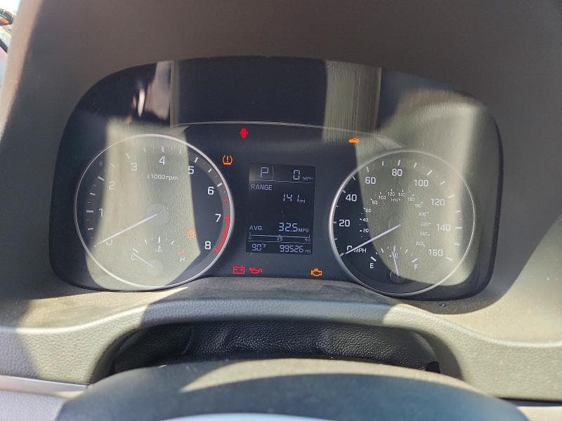 2017 HYUNDAI ELANTRA SE 9