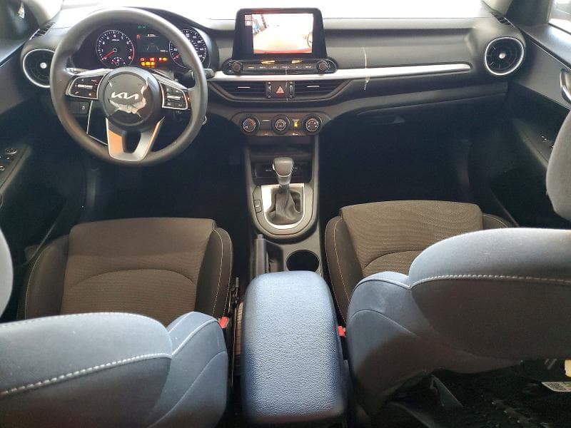 2024 KIA FORTE LXS 8