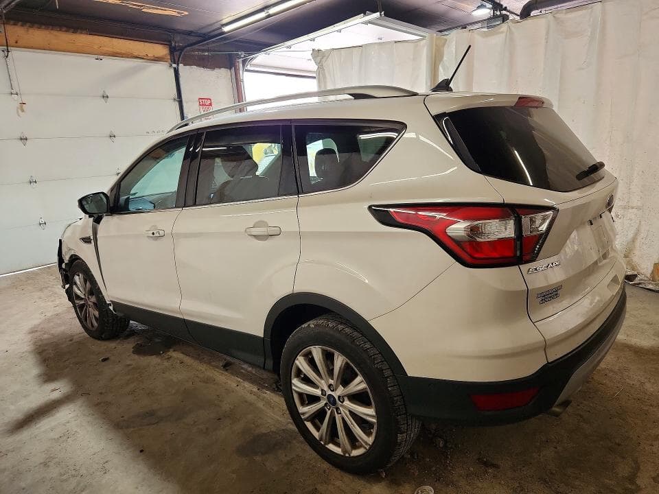 2018 FORD ESCAPE TITANIUM 2