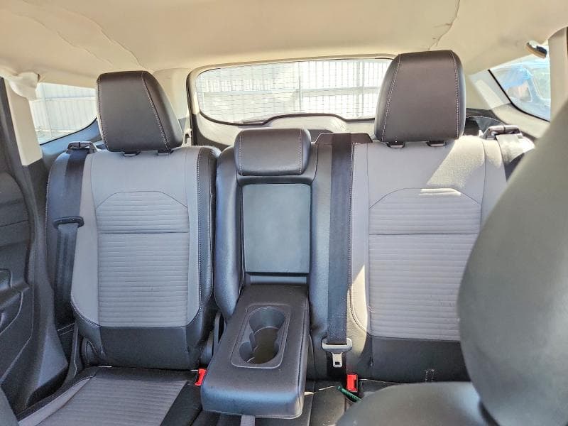 2017 FORD ESCAPE SE 10
