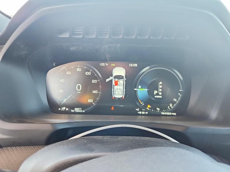 2018 VOLVO XC90 T8 9