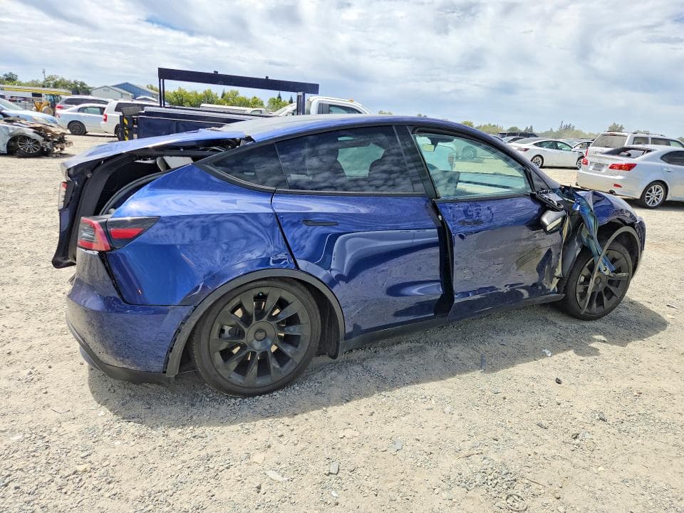 2023 TESLA MODEL Y 3