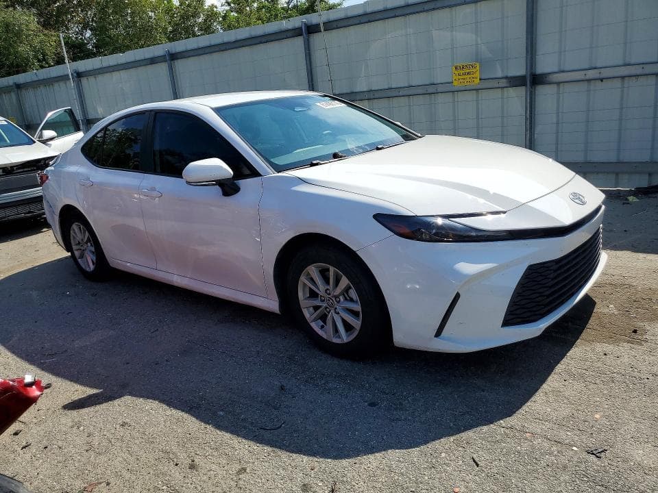 2025 TOYOTA CAMRY LE 4