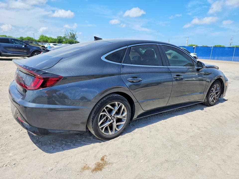 2021 HYUNDAI SONATA SEL 3