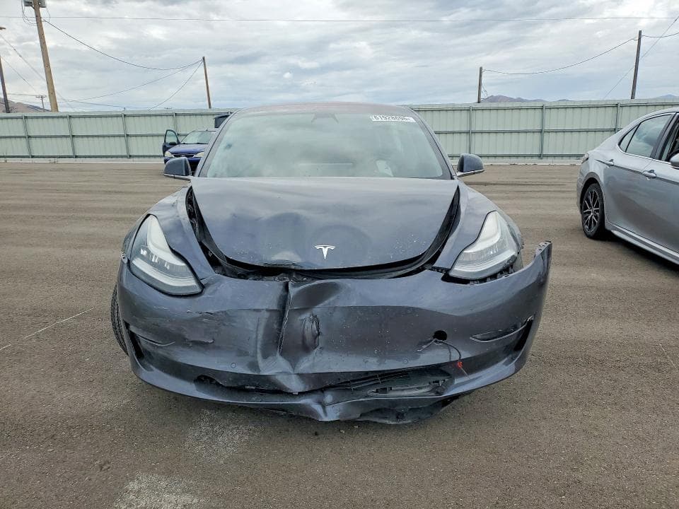2018 TESLA MODEL 3 5