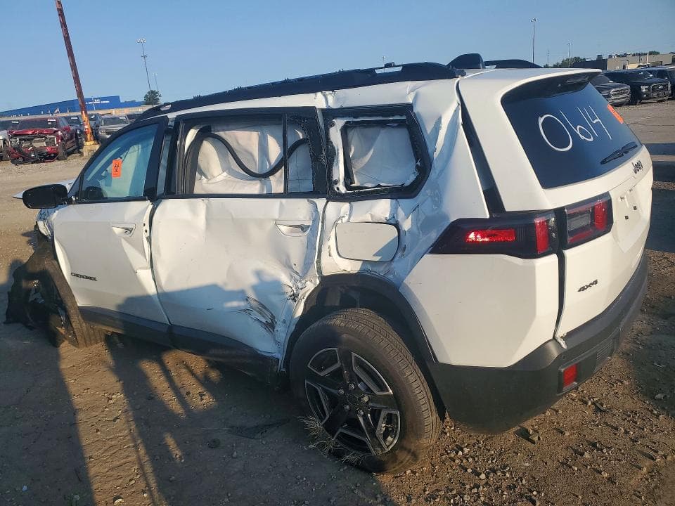 2026 JEEP CHEROKEE LAREDO 2