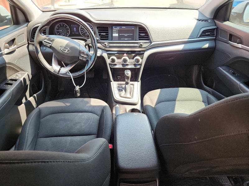 2019 HYUNDAI ELANTRA SE 8
