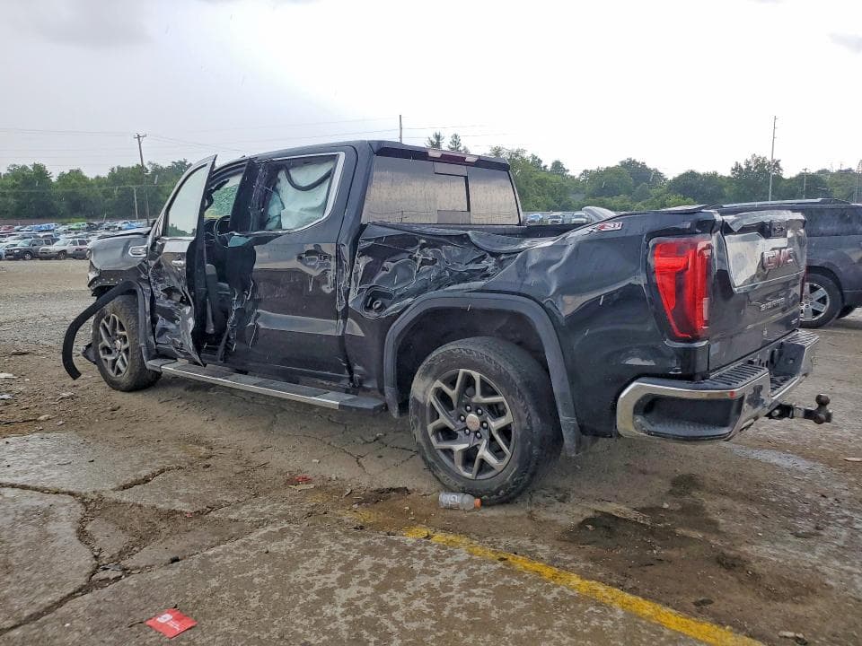 2022 GMC SIERRA K1500 SLT 2